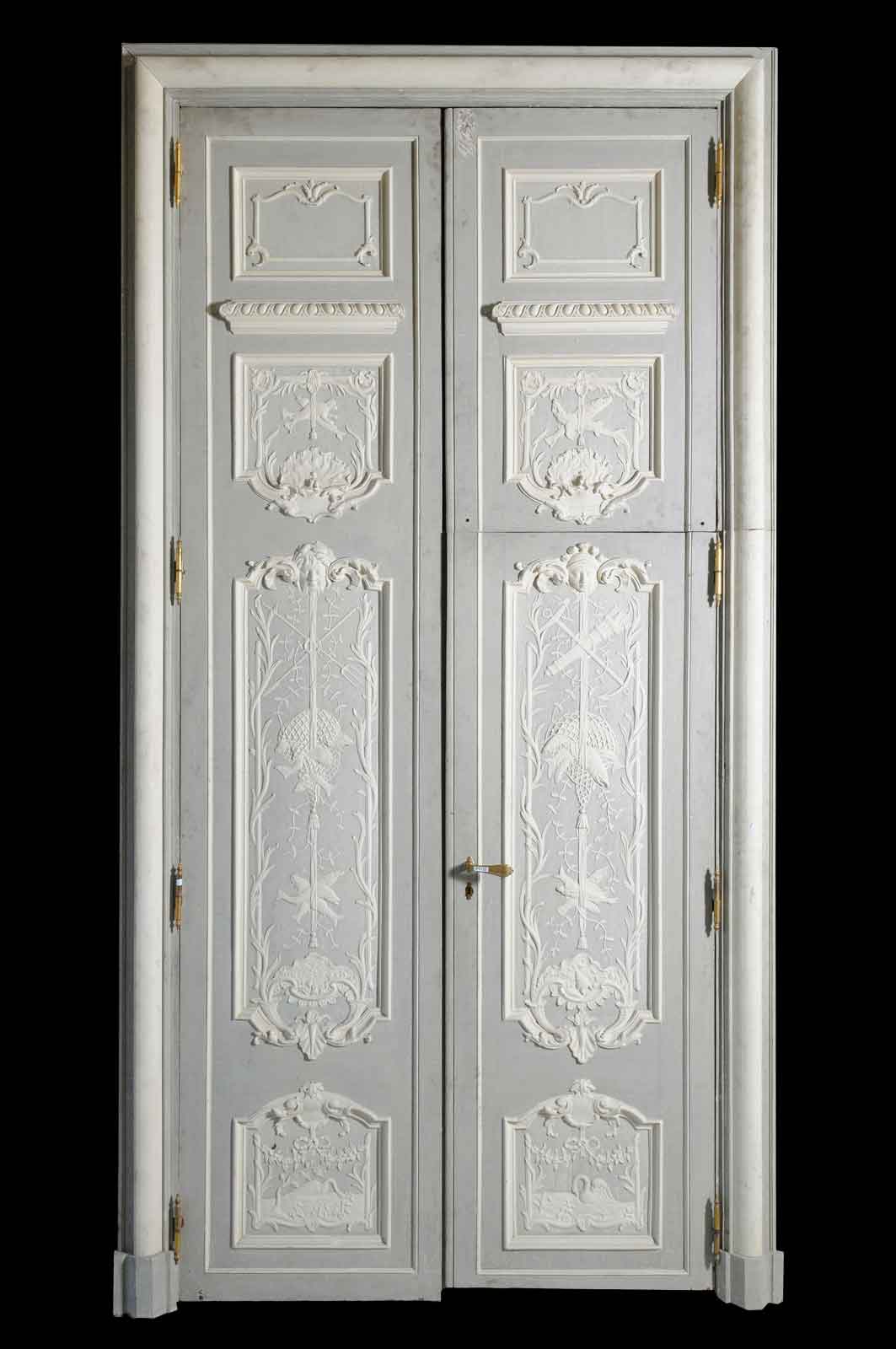 Pair of doors maded of French Regence style oakwood  woodwork carved panels.